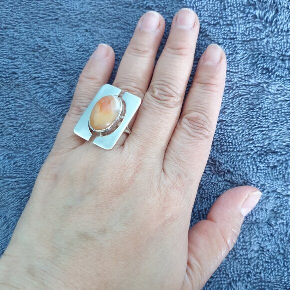 Unique Vintage European Modernist Apricot Carnelian Agate .800 Silver Ring - Picture 4 of 12